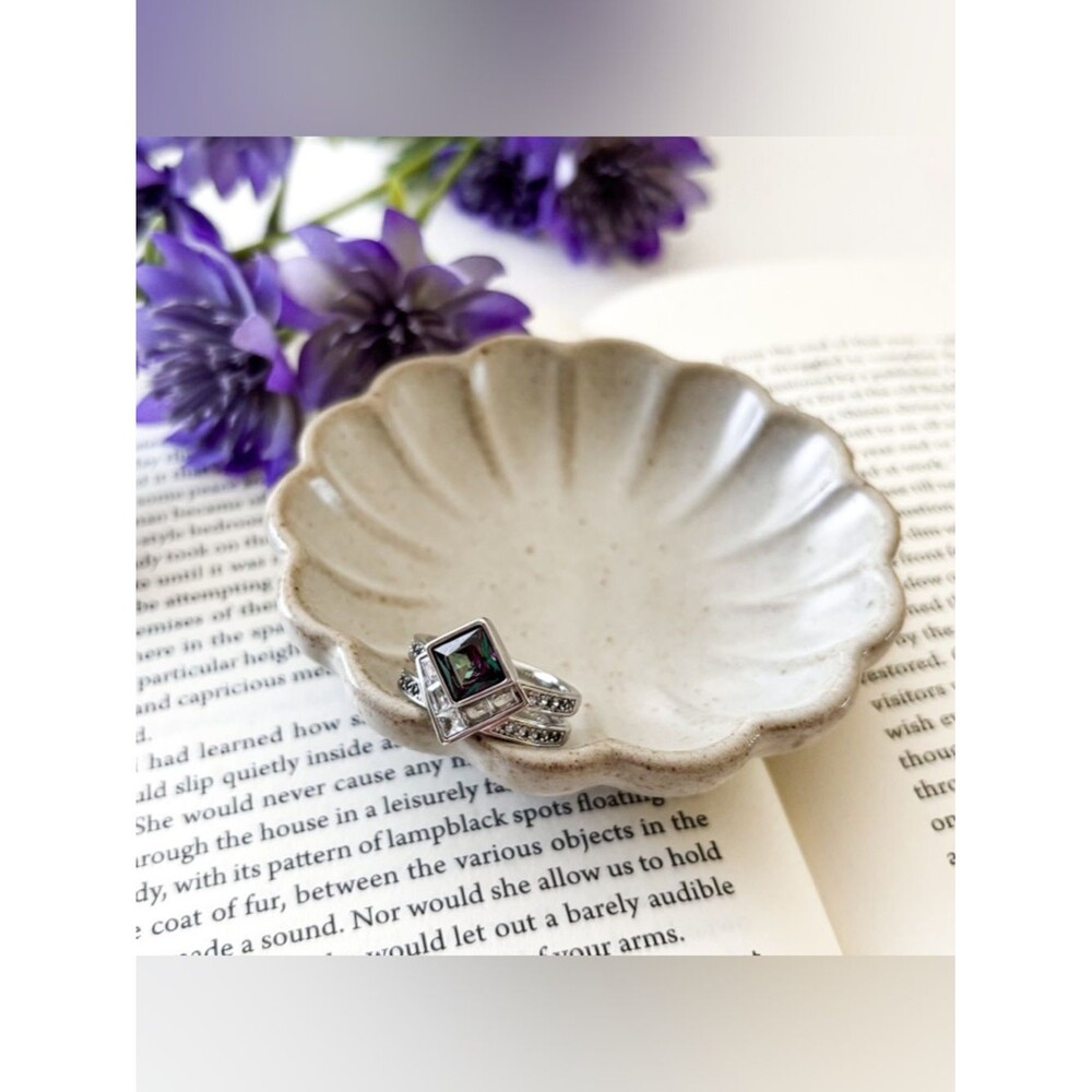 Bomb Party double band ring.